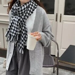 Écharpe Femme Vintage à Motifs Noirs 5 Écharpe Femme Vintage à Motifs Noirs -Vintage Soldes 74752 f6fd63