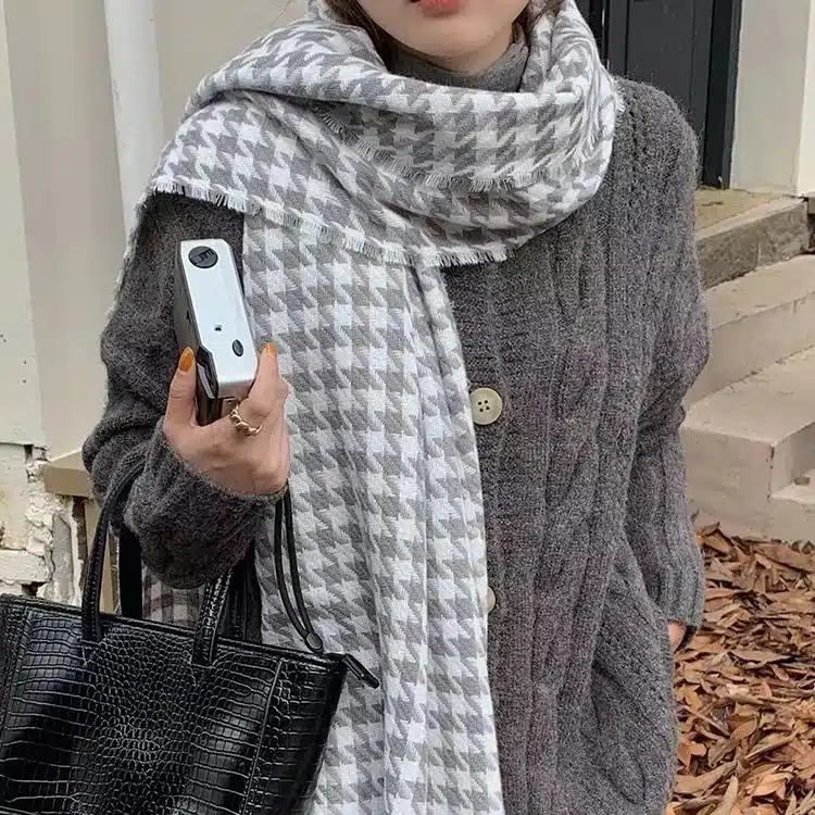 Écharpe Femme Vintage à Motifs Gris 1 Écharpe Femme Vintage à Motifs Gris