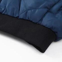 Veste Vintage Matelassée Avec Poches Pour Homme 16 Veste Vintage Matelassée Avec Poches Pour Homme -Vintage Soldes IMG 280224 veste matelassee homme detailbordcote