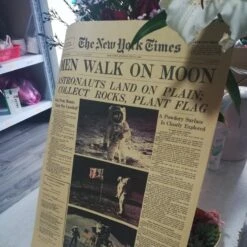 Affiche Vintage Du Journal The New York Times « MEN WALK ON THE MOON » -Vintage Soldes affiche vintage du journal the new york times men walk on the moon 4