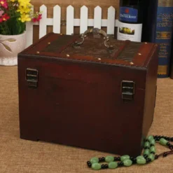 Coffre En Bois Vintage Avec Motif Floral 6 Coffre En Bois Vintage Avec Motif Floral -Vintage Soldes coffre en bois vintage avec motif floral 3