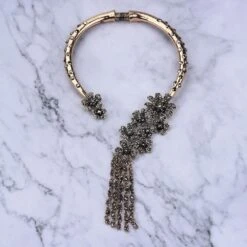 Collier Ethnique Vintage Avec Pendentif Strass Fleur -Vintage Soldes collier ethnique vintage avec pendentif strass fleur 2