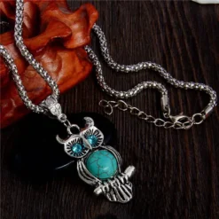 Collier Vintage Argenté Avec Pendentif Hibou En Pierre Naturelle