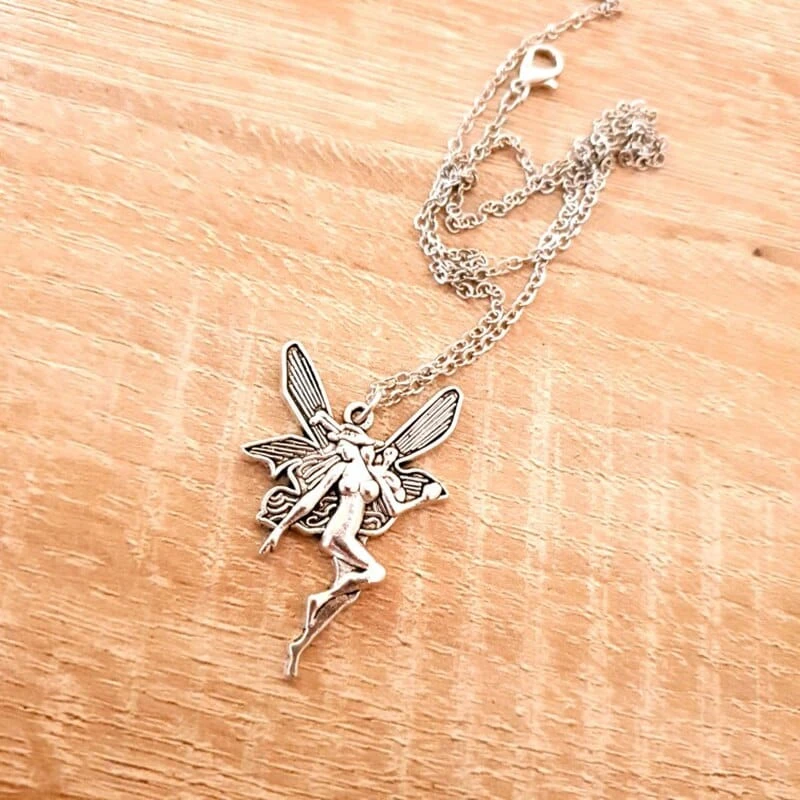 Collier Vintage Avec Pendentif Ange Fée 6 Collier Vintage Avec Pendentif Ange Fée – Image 6