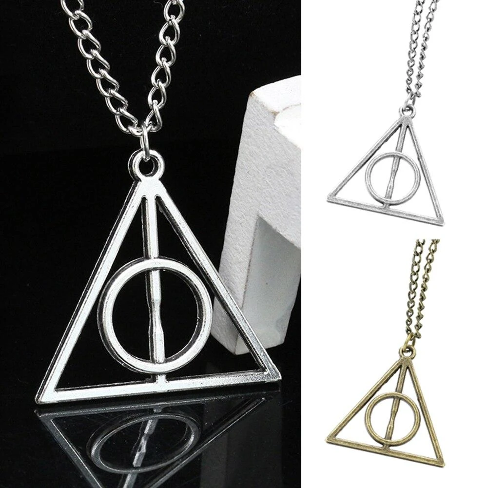 Collier Vintage Avec Pendentif Reliques De La Mort 2 Collier Vintage Avec Pendentif Reliques De La Mort – Image 2