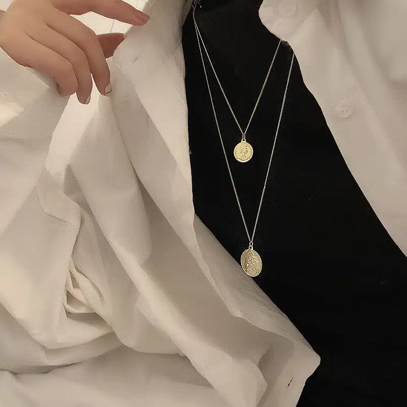 Collier Vintage Double Avec Pendentif Pièce De Monnaie 1 Collier Vintage Double Avec Pendentif Pièce De Monnaie