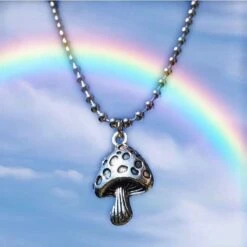 Collier Vintage En Métal Avec Pendentif Champignon