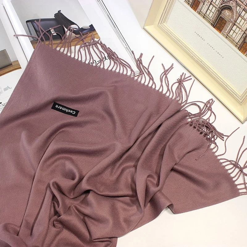 Echarpe Longue Unie Super Douce 8 Echarpe Longue Unie Super Douce – Image 8