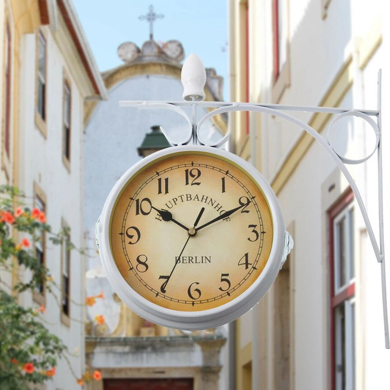 Horloge De Rue Vintage Sur Bras 4 Horloge De Rue Vintage Sur Bras – Image 4