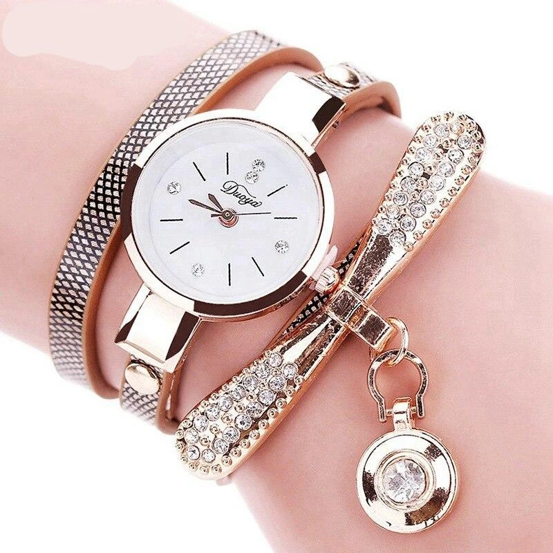 Montre Bracelet Vintage Avec Pendentif Cristal Doré 9 Montre Bracelet Vintage Avec Pendentif Cristal Doré – Image 9
