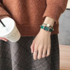 Montre Vintage En Similicuir à Cadran Rectangulaire