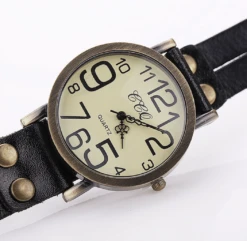 Montre Vintage Quartz Avec Bracelet En Imitation Cuir -Vintage Soldes montre vintage quartz avec bracelet en imitation cuir