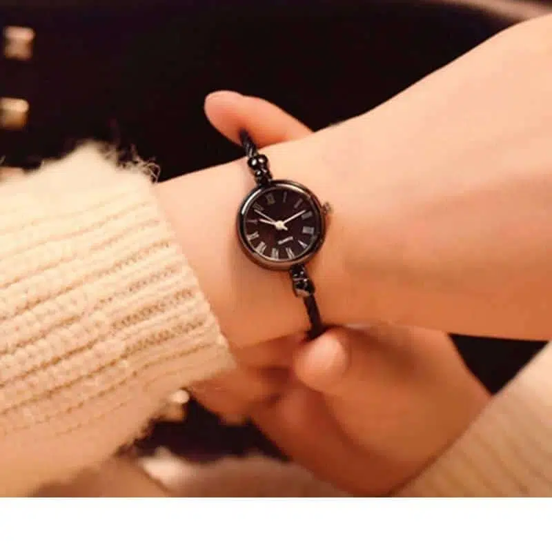 Petite Montre Vintage En Acier Inoxydable à Quartz Pour Femme Noir 1 Petite Montre Vintage En Acier Inoxydable à Quartz Pour Femme Noir