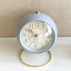 Réveil Rétro Métallique Rond Et Coloré Avec Alarme -Vintage Soldes reveil retro metallique rond et colore avec alarme 4